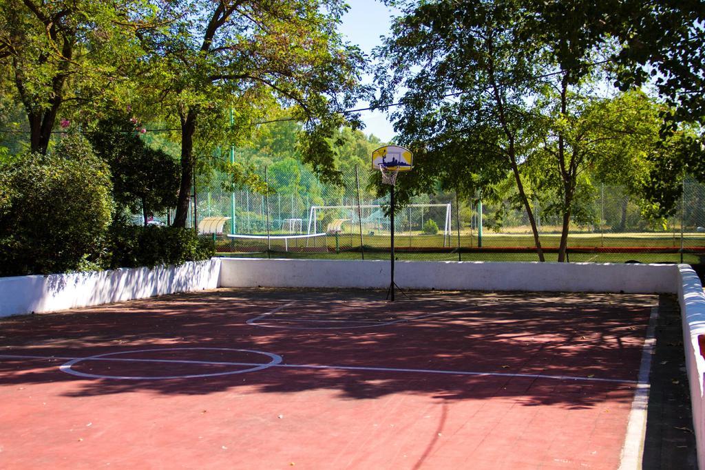 Villaggio Camping Rancho Cagnano Varano Exterior photo